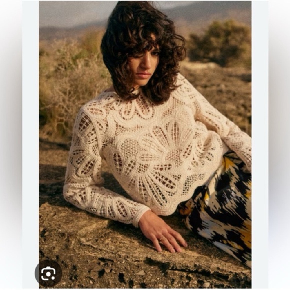 SOLD NWOT Sézane Olie Blouse in Ecru Size M - Picture 3 of 8